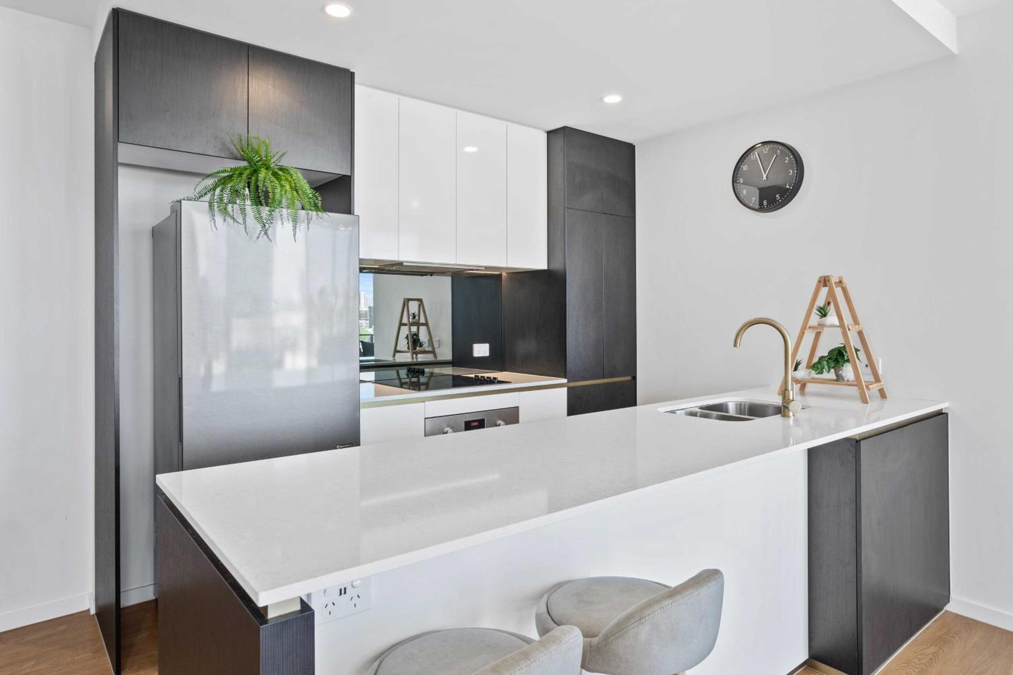 Peninsular Gold Coast Aparthotel Стая снимка